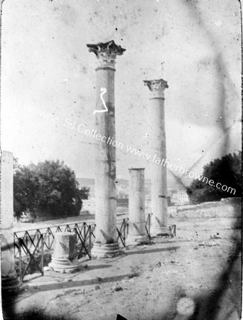 PILLARS IN FORUM